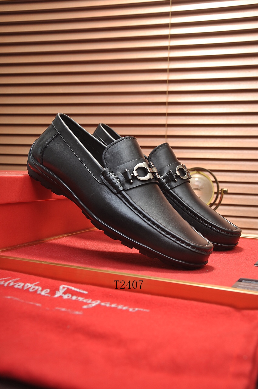 Ferragamo sz38-44 563